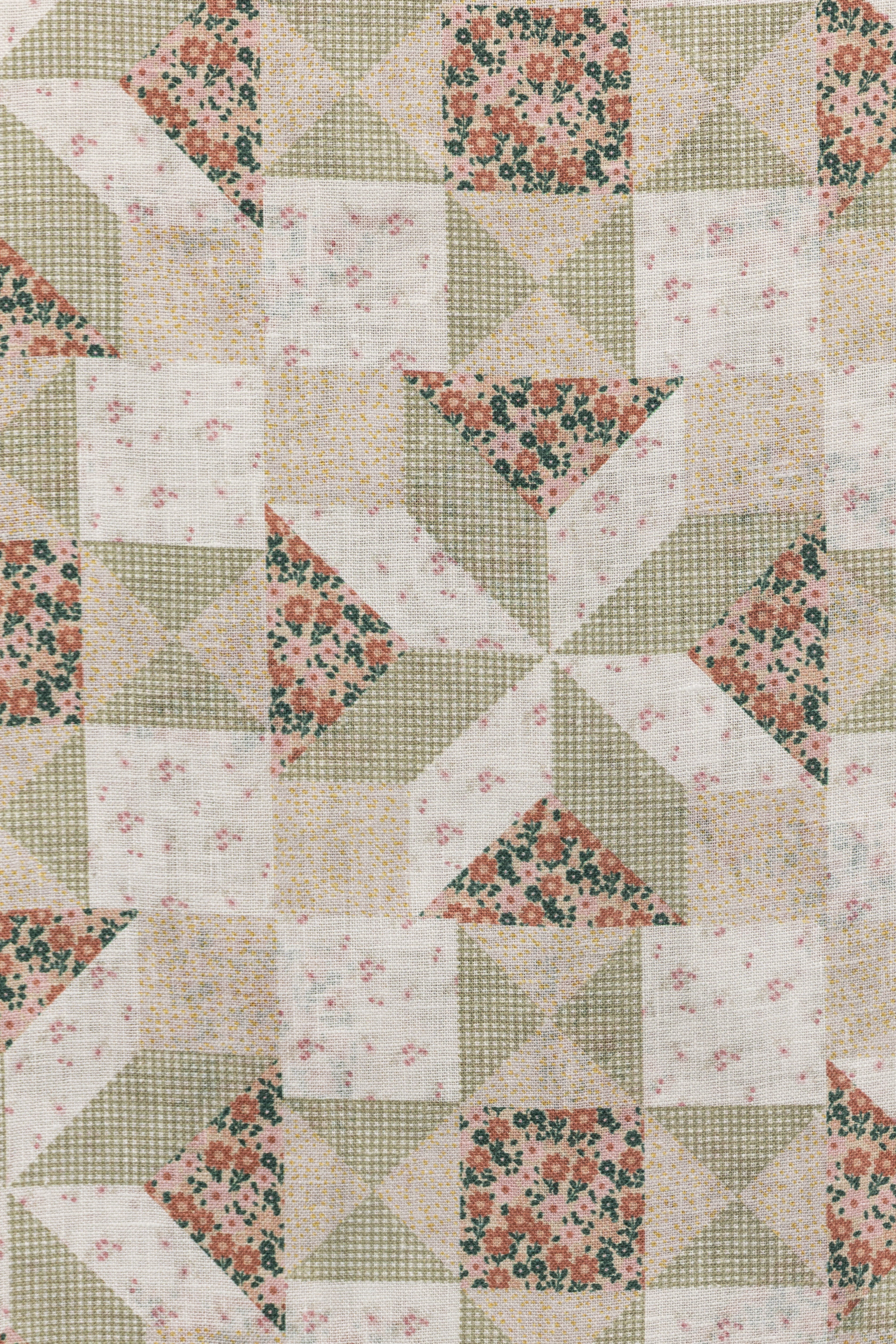 Bee - Pacifier Clip Set