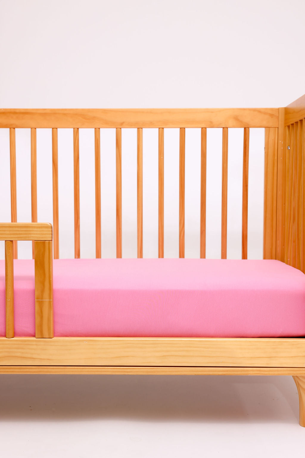 Pink Robin CloudBlend™ Crib Sheet – WildBird