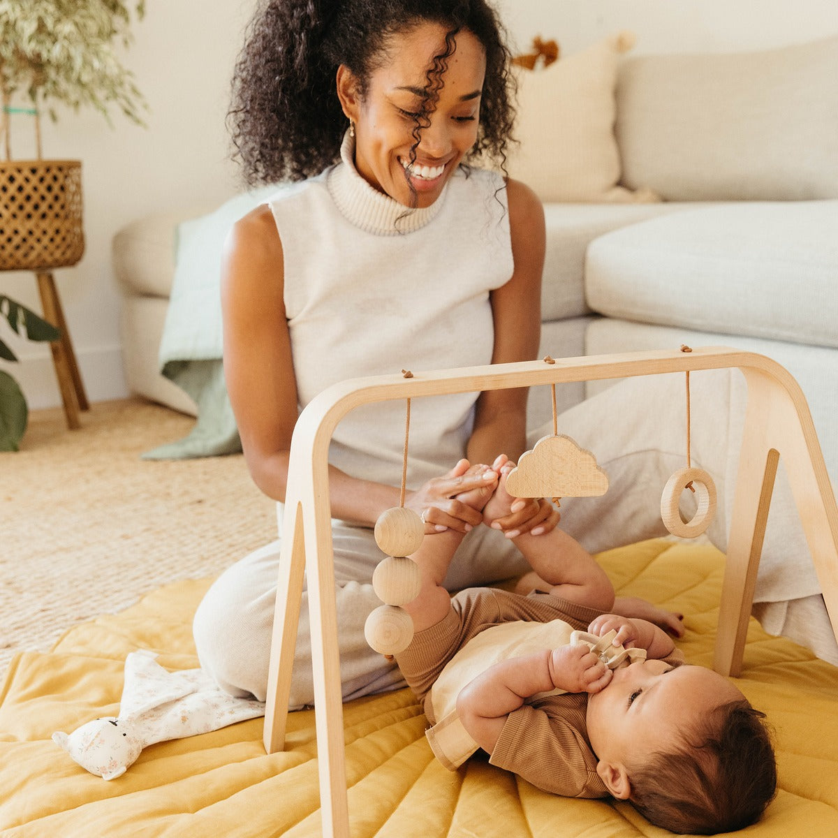 Is a Play Mat Good for Your Baby?