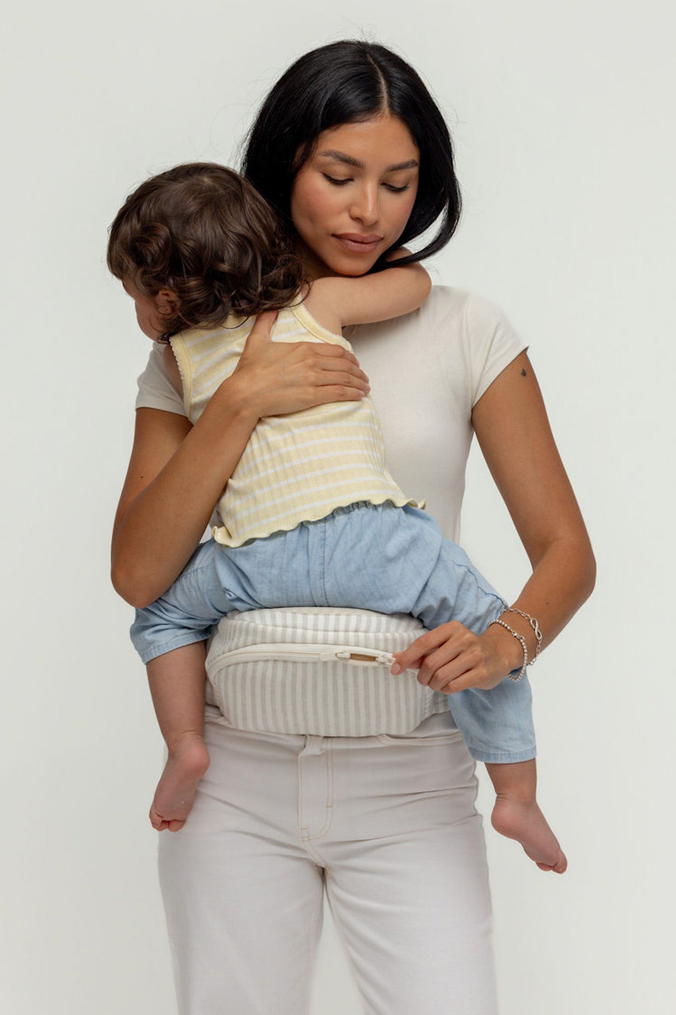 Swan - Toddler Hip Seat
