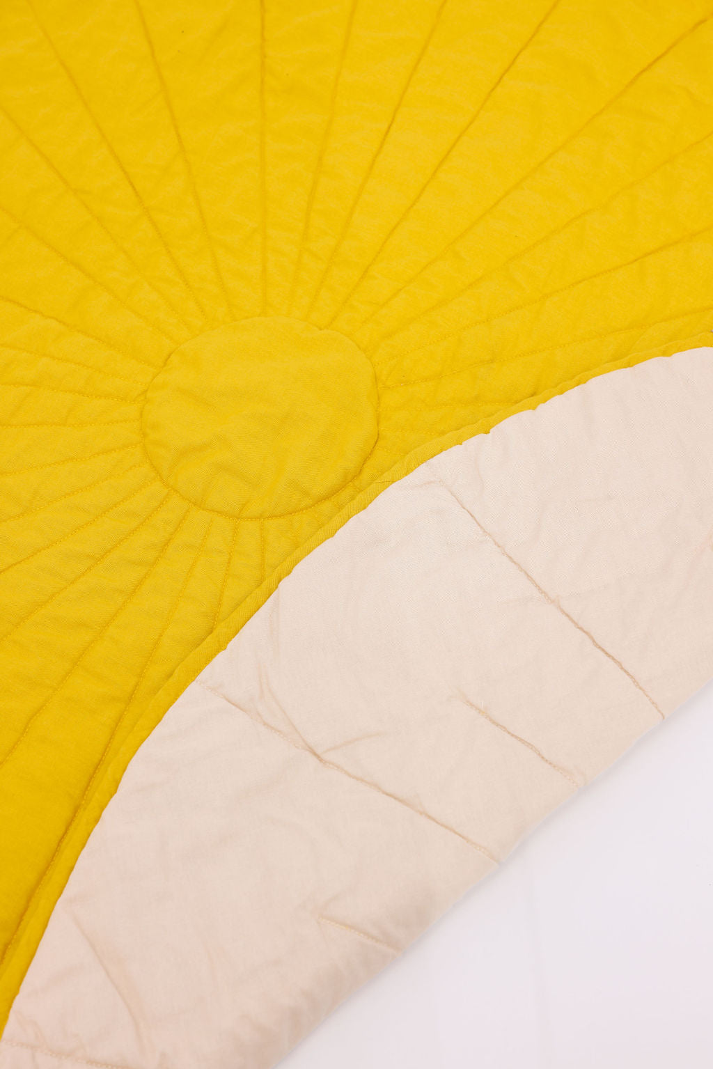 Bananaquit/Sparrow - Linen Quilted Playmat