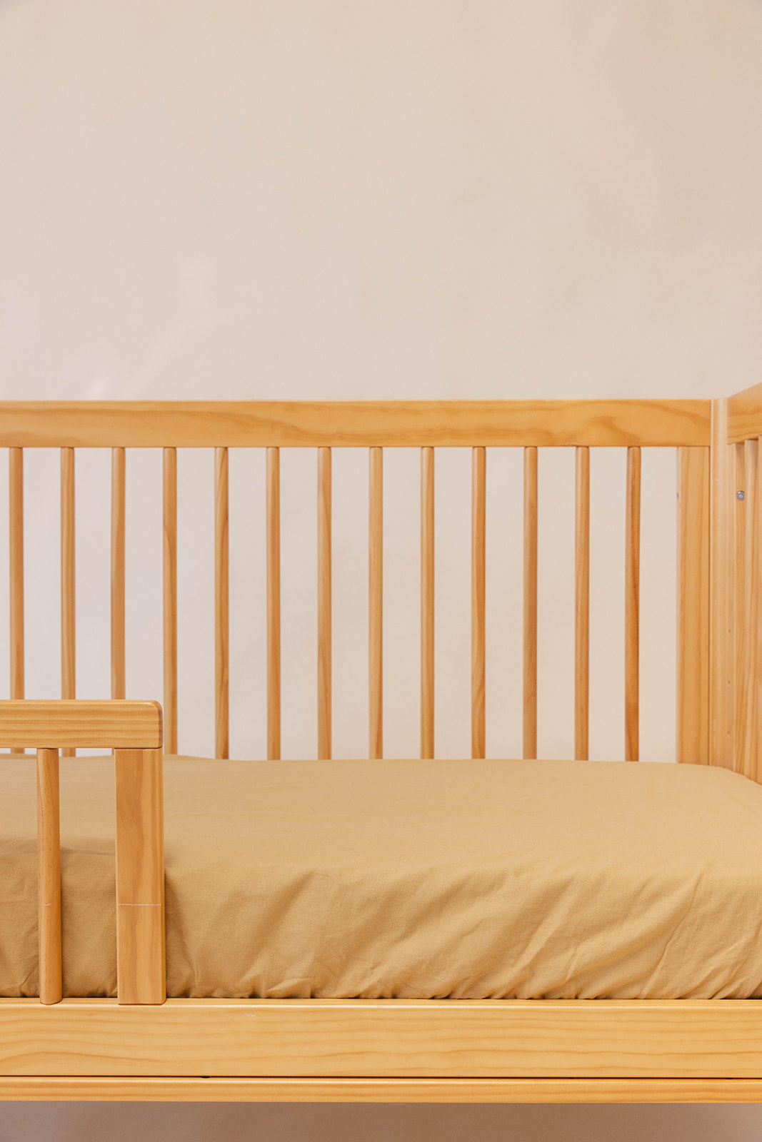 Verdin - Linen Crib Sheet