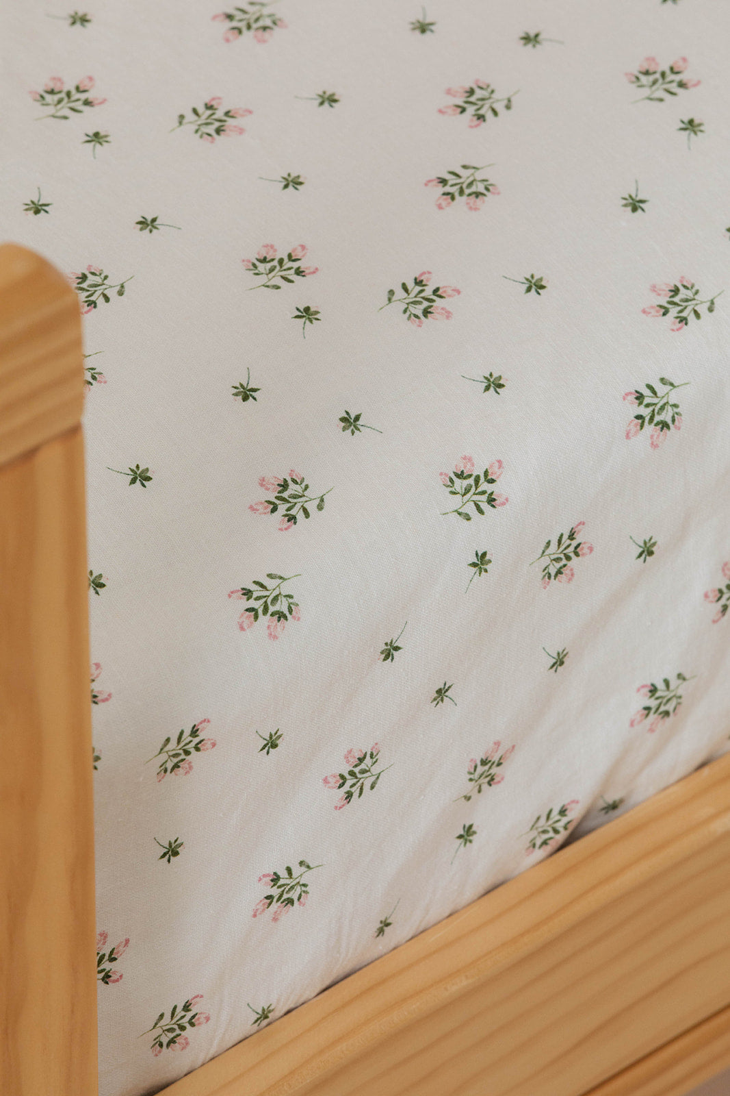 Fleur - Linen Crib Sheet